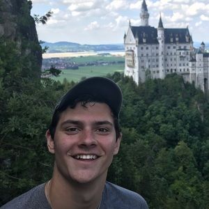 Meet your Posher, Cade